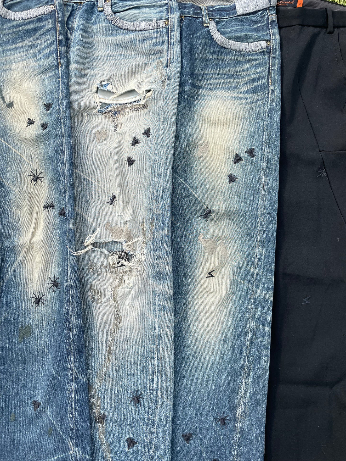AW06 “GURUGURU” - Undercover Insects Embroidered Blue Denim