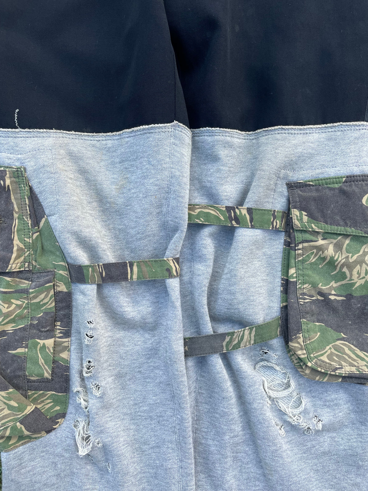 AW05 “The High Streets” - Number (N)Ine Tiger Camo Hybrid Cargo Pant