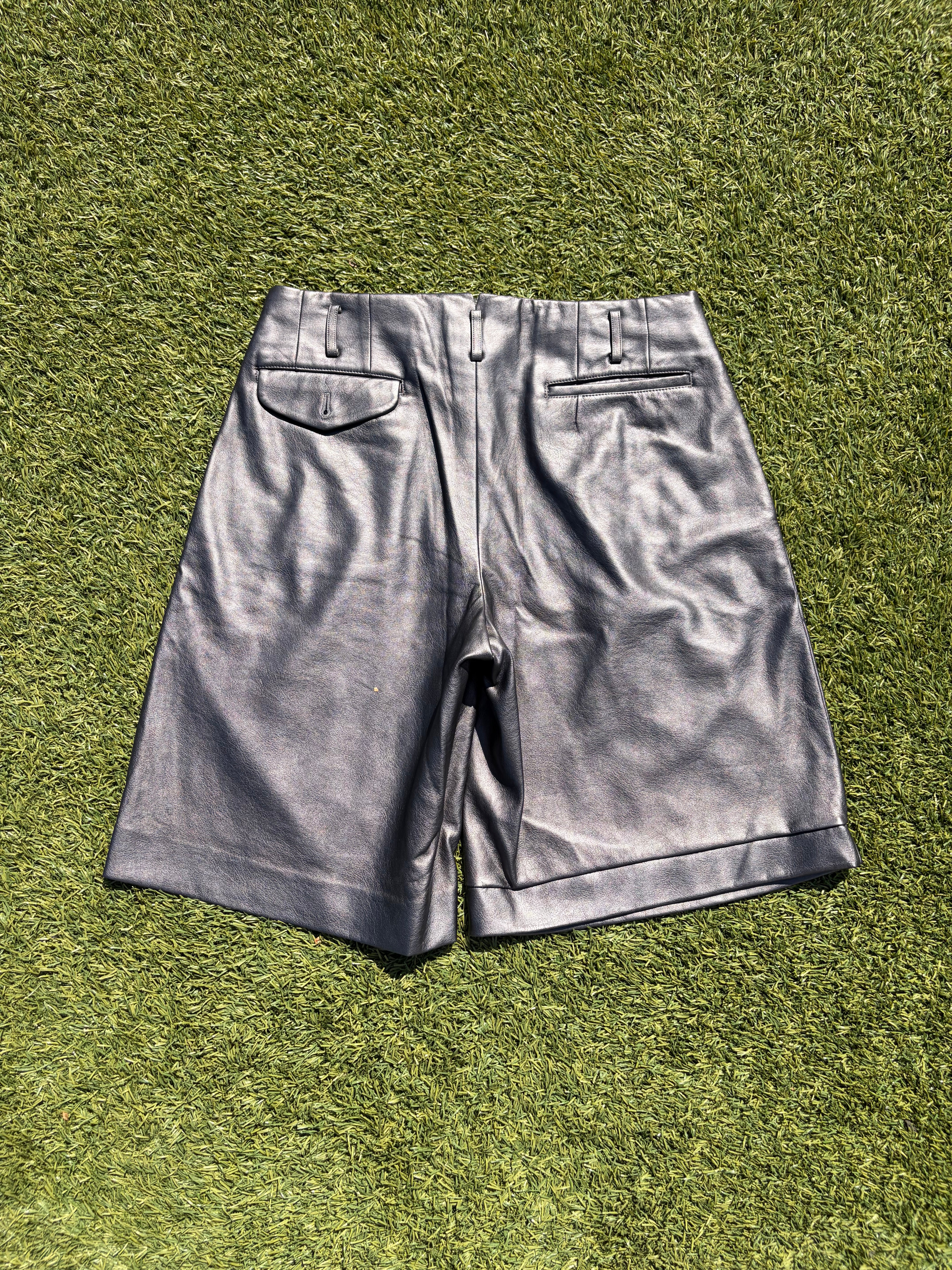 AD2020 Comme Des Garçons Leather Pleated Shorts – RWNDBCKWRDS