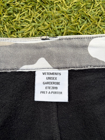 SS19 Vetements Snow Camo Cargo Hybrid Sweatpants