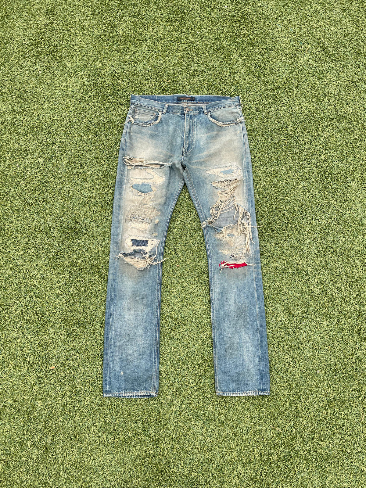 AW04 “But Beautiful” - Undercover 68 Red Yarn Distressed Denim