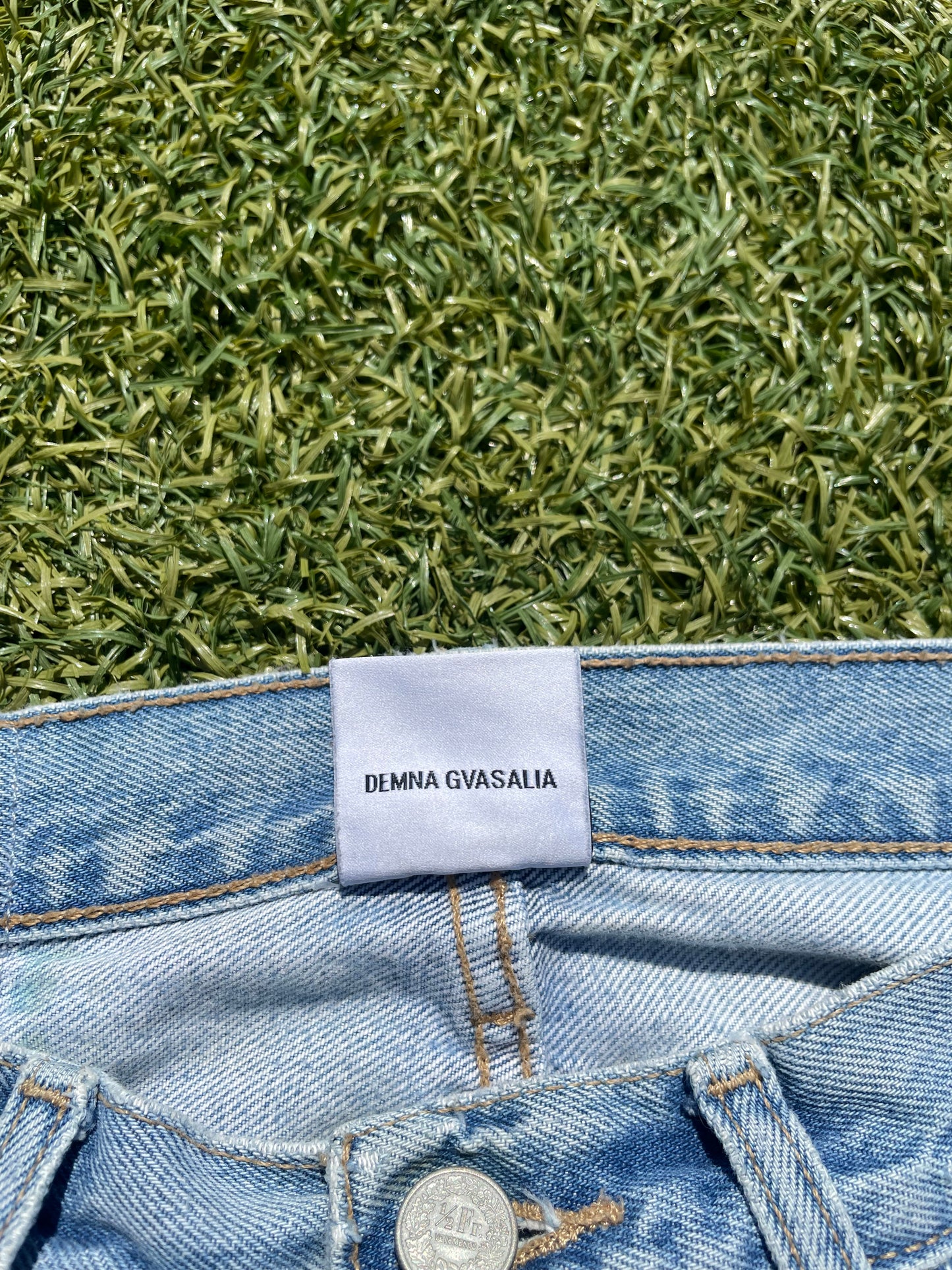 SS19 Vetements Levis Reconstructed Cross Lightwash Denim