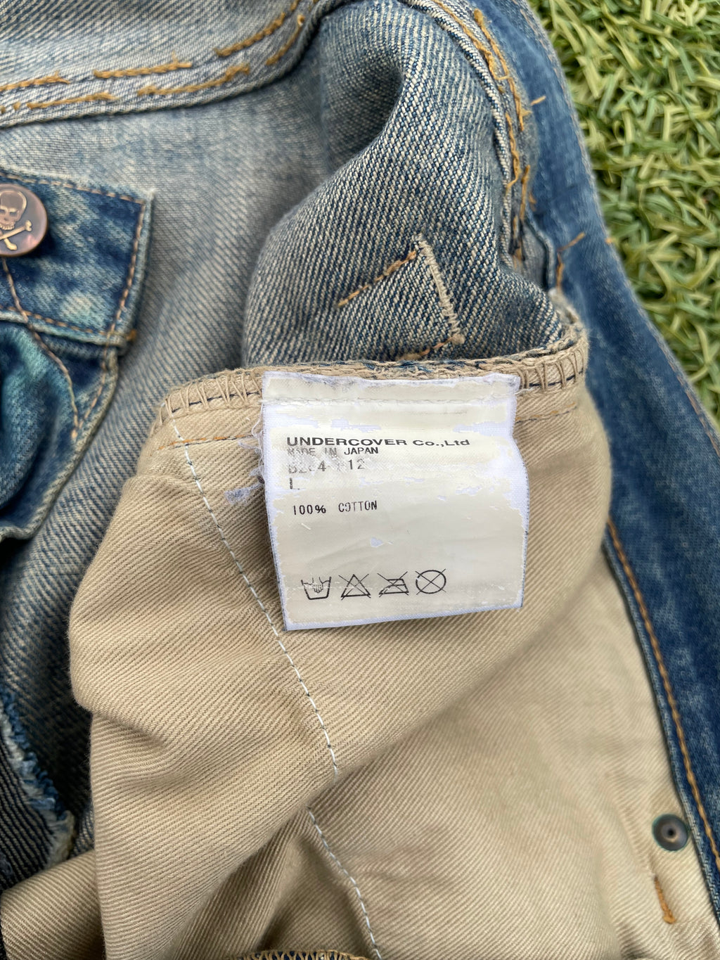 AW04 “But Beautiful” - Undercover 68 Red Yarn Distressed Denim