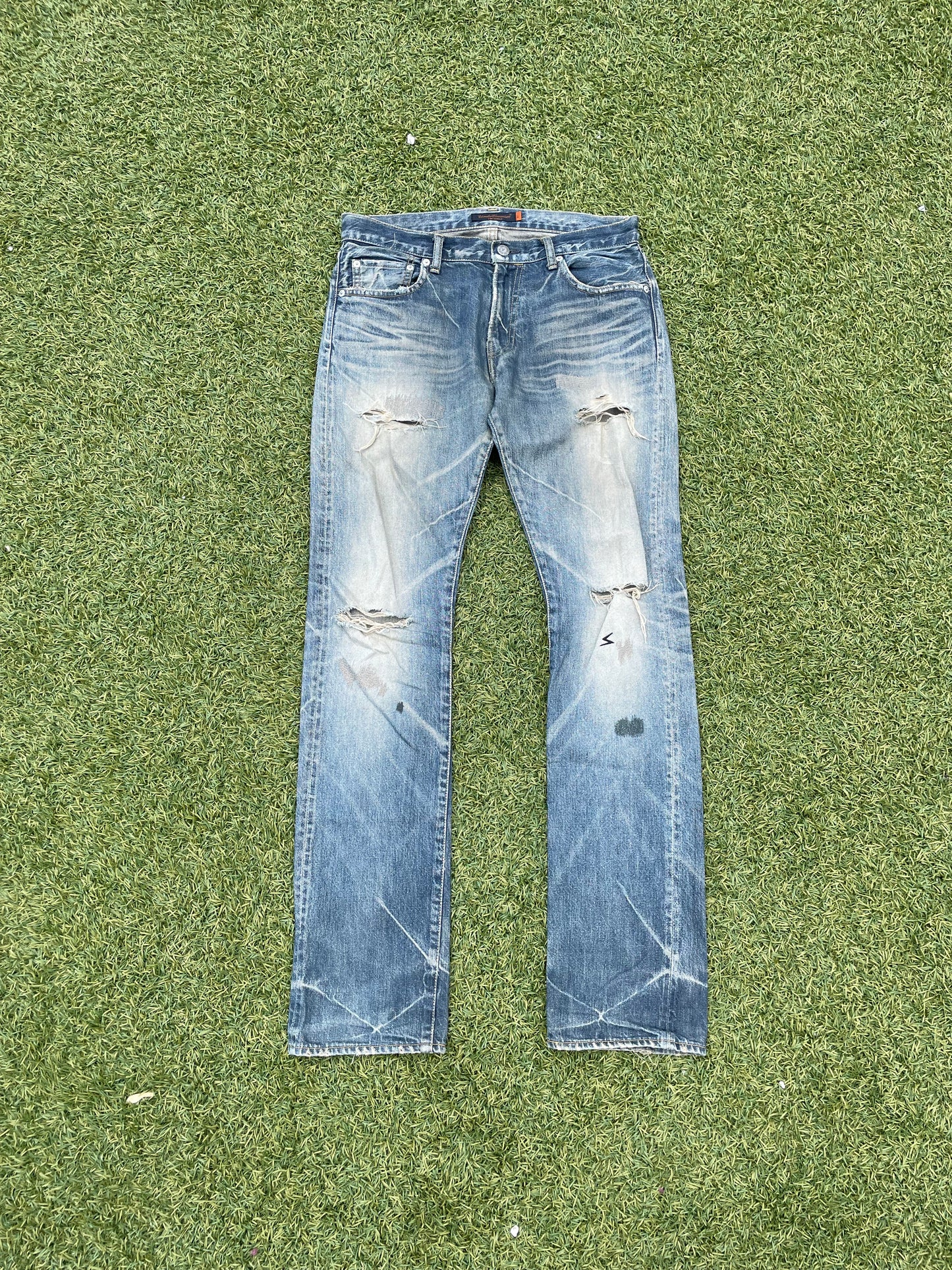 AW07 Undercover Apple Fang Distressed Denim