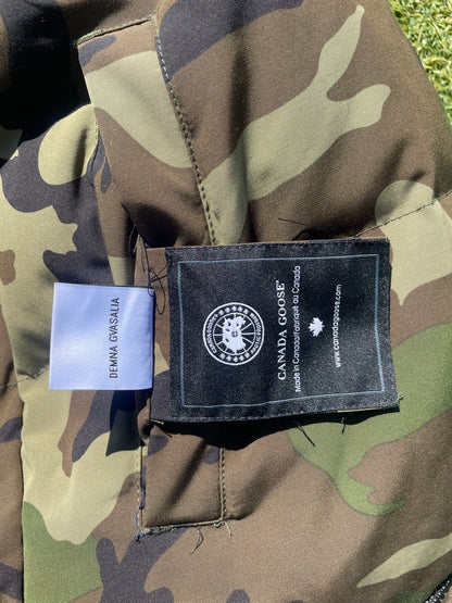 FW17 Vetements X Canada Goose Reversible Camo Padded Puffer Jacket