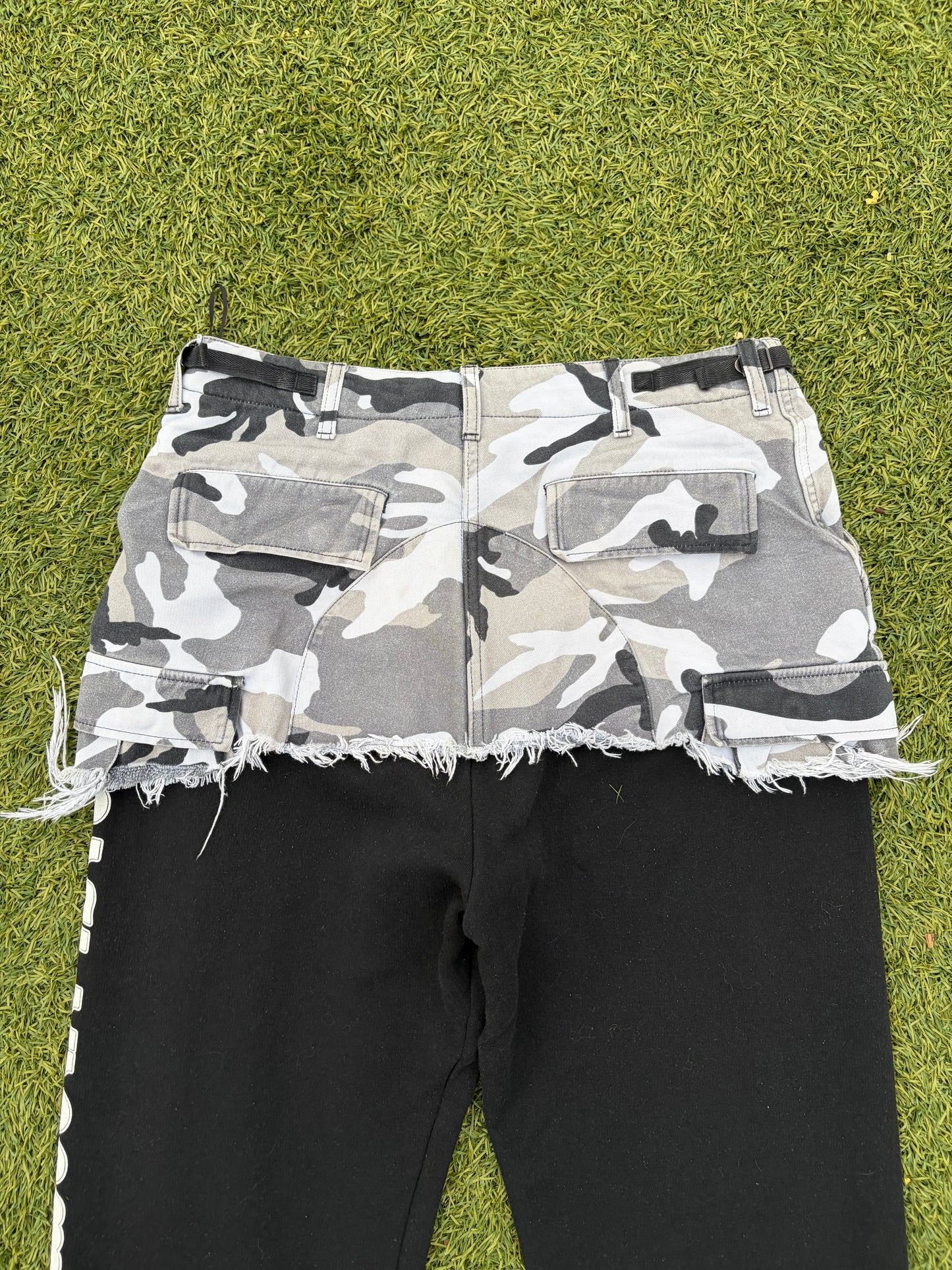 SS19 Vetements Snow Camo Cargo Hybrid Sweatpants