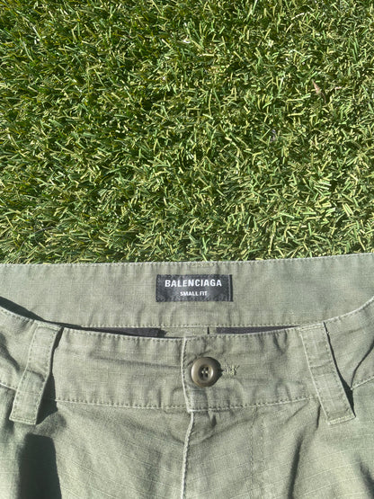 FW22 Balenciaga Kick Pulled Cargo Pants