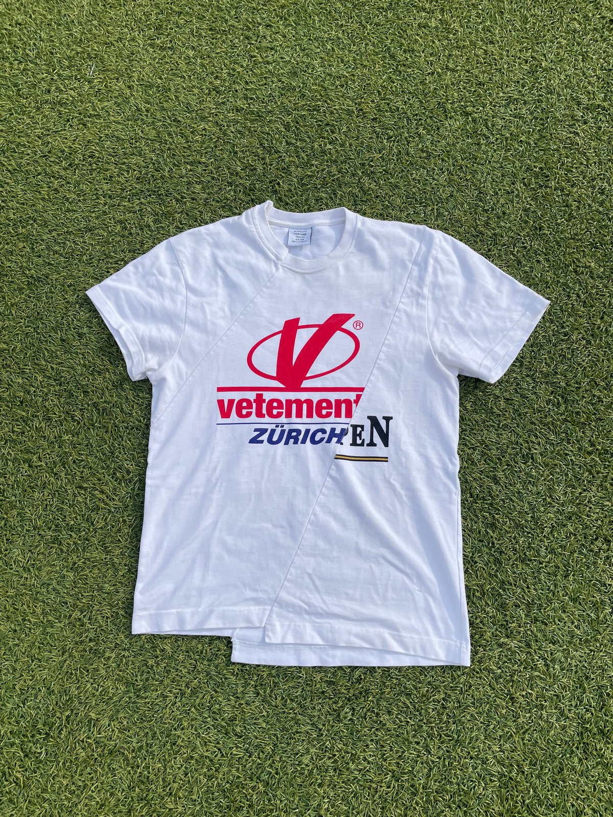 SS18 Vetements Reconstructed 'Zurich' T-Shirt