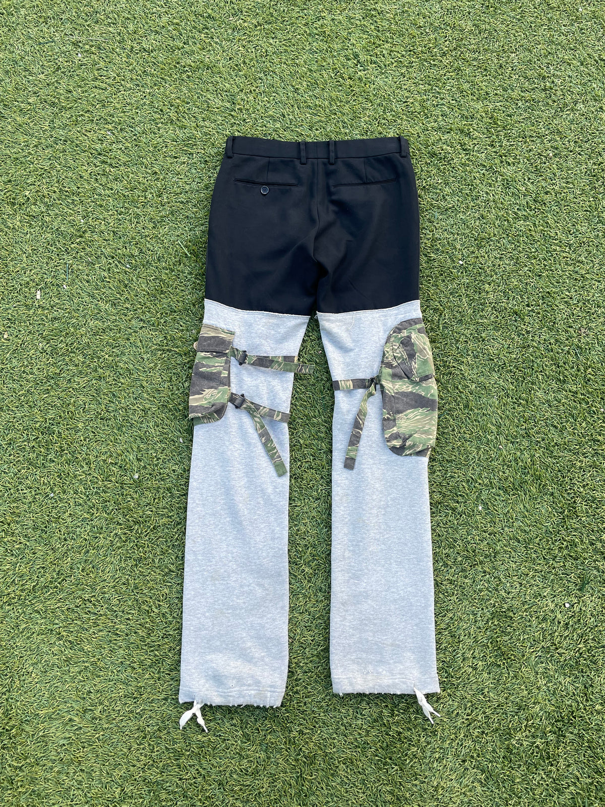 AW05 “The High Streets” - Number (N)Ine Tiger Camo Hybrid Cargo Pant