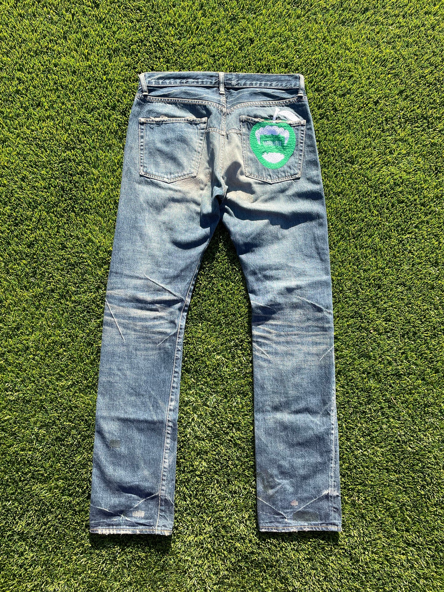 AW07’ Undercover Apple Fang Denim