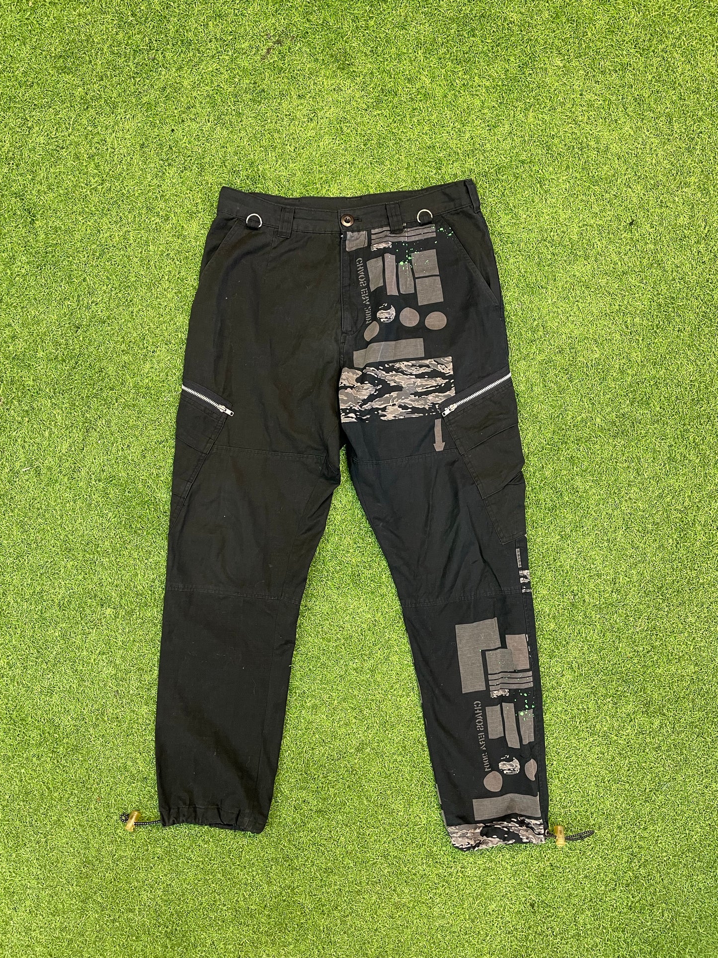 SS2001’ Chaotic Discord - Undercover Digicamo Patchwork Cargo Pant